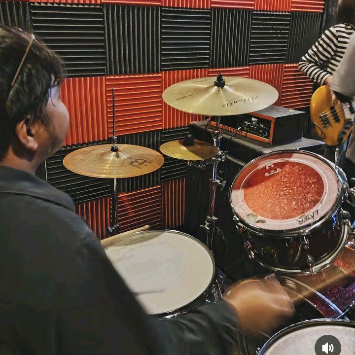 Profile Picture of TonyoBats (@tonyobats) on Tiktok