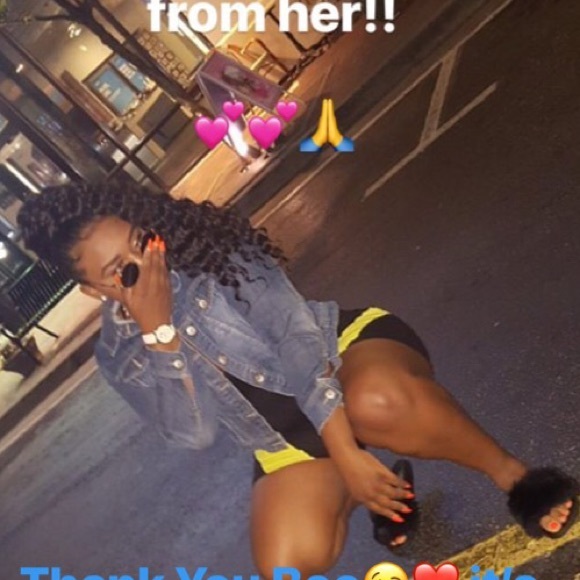 Profile Picture of Dee Payne (@baibeedee) on Poshmark