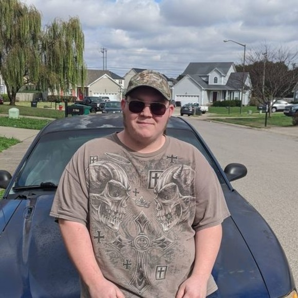 Profile Picture of Seth Walker (@sethmwalker1115) on Poshmark