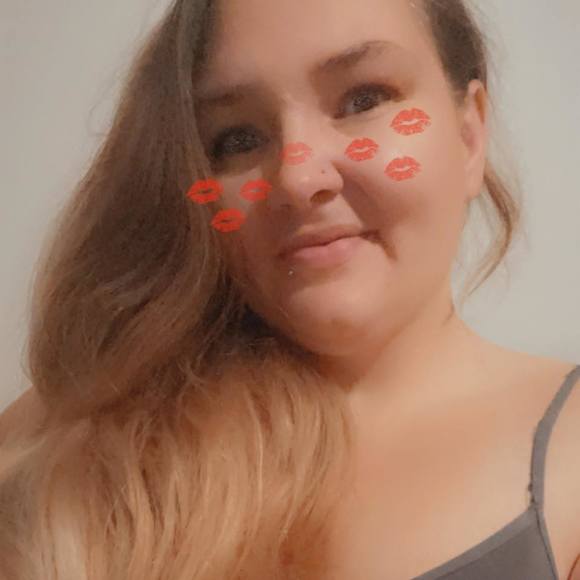 Profile Picture of Whitney Meredith (@whittwhitty11) on Poshmark