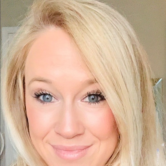 Profile Picture of Kendal Rush (@kendalrush3) on Poshmark