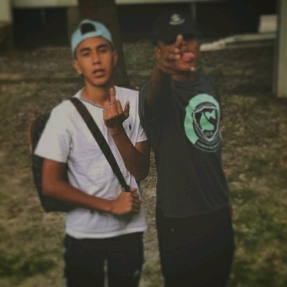 Profile Picture of Jesse Servin (@fam0usjessexii) on Poshmark