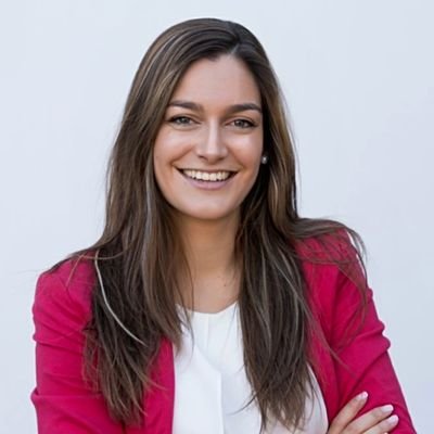 Profile Picture of Laura (@Laurita_Glez) on Twitter