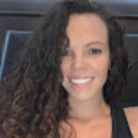 Profile Picture of Erika Grant (@erikagrant196) on Poshmark