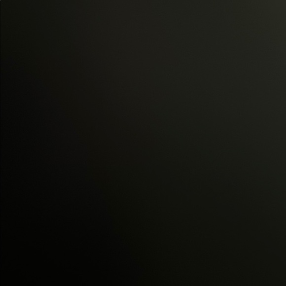 Profile Picture of Lauren Sleik (@lsleik6) on Poshmark