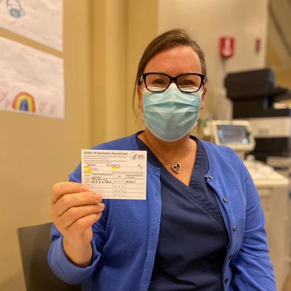 Profile Picture of Kimberly Belek (@fancypantsrn) on Poshmark