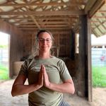 Profile Picture of Meredith Whitney (@meredithwhitneyyoga) on Instagram