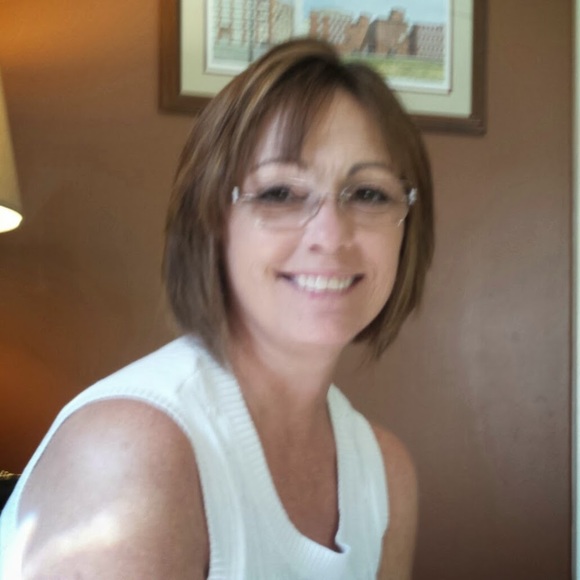 Profile Picture of Joyce Tadlock (@joycetadlock) on Poshmark