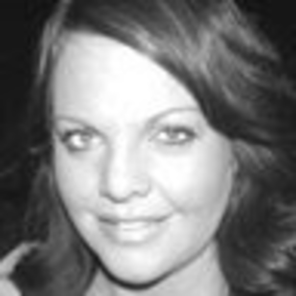 Profile Picture of Amanda Drinnon (@1973amandalynn) on Poshmark