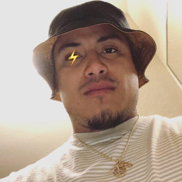 Profile Picture of Hector Monge (@hectorfjr) on Poshmark