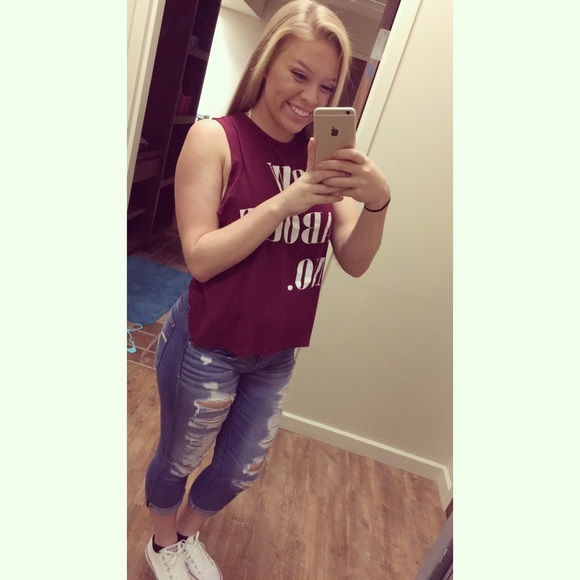 Profile Picture of Tabitha Armstrong (@tabithynn05) on Poshmark