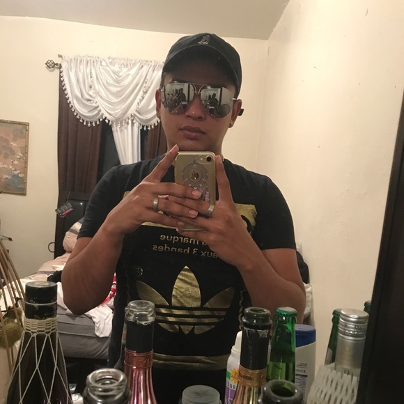 Profile Picture of Darvin Ayala (@darvin_ayala) on Poshmark