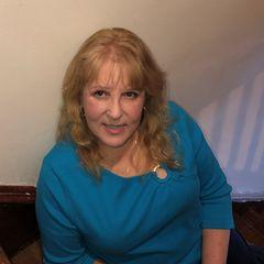 Profile Picture of Carol Bloom922 (@carolbloom28) on Tiktok