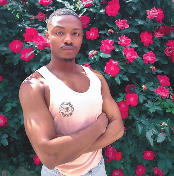 Profile Picture of Kareem Carter (@nuckles15) on Poshmark