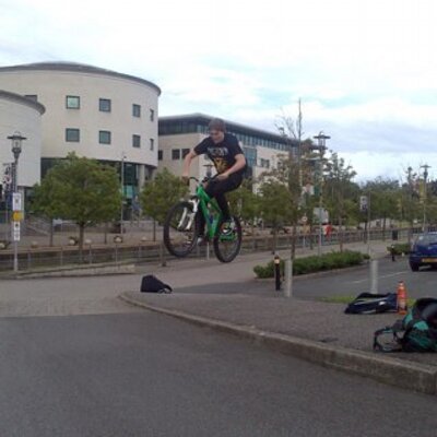 Profile Picture of Leo Massey (@leo_massey) on Twitter