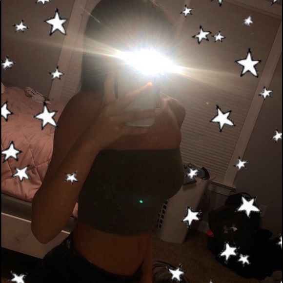 Profile Picture of Caylah Pearson (@caylahpearson) on Poshmark