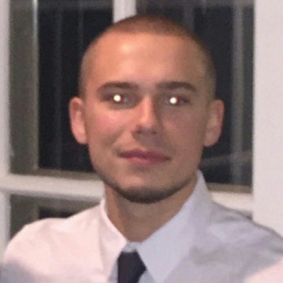 Profile Picture of Jake Hohing (@jakehoh) on Poshmark