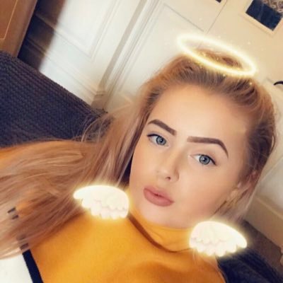 Profile Photo of CourtneyAlice 🦒 (@CourtneyAlice99) on Twitter