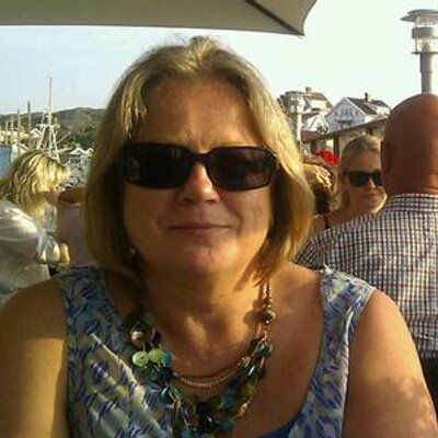 Profile Picture of Debbie Bennett (@DJB1057) on Twitter