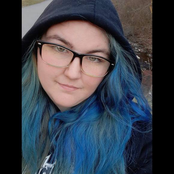 Shay Crace - Poshmark Profile Picture of Shay Crace (@mochi_shay) on Poshmark