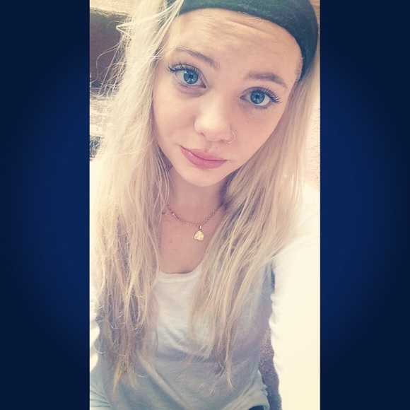 Profile Picture of Caitlin Spezzano (@caitlinnxoxxo) on Poshmark