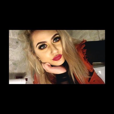 Profile Picture of Leah Wade (@LeahwadeXo) on Twitter