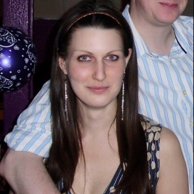 Profile Picture of Helen (@helen_manley) on Twitter