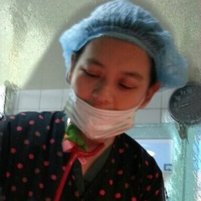 Profile Picture of Ruby Reyes-Ilaga MD (@redbeehive) on Twitter