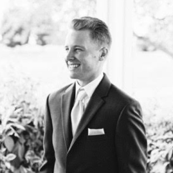 Profile Picture of Carsten Hansen (@carstenkh) on Poshmark