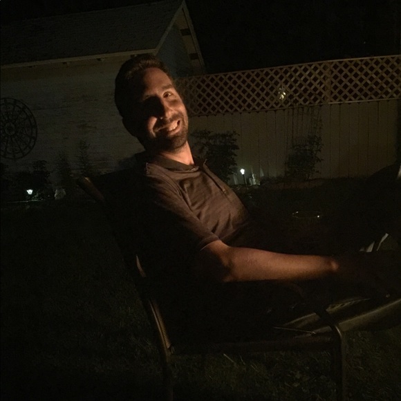 Profile Picture of Kevin Brownell (@kbrownell12) on Poshmark