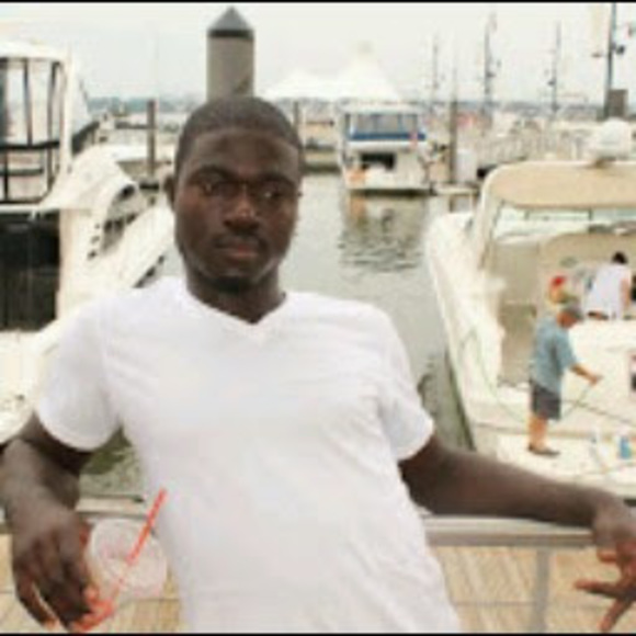 Profile Picture of Cephas Kromah (@layee1986) on Poshmark