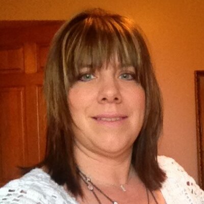Profile Picture of Deborah Wyatt (@WyattsAVON) on Twitter