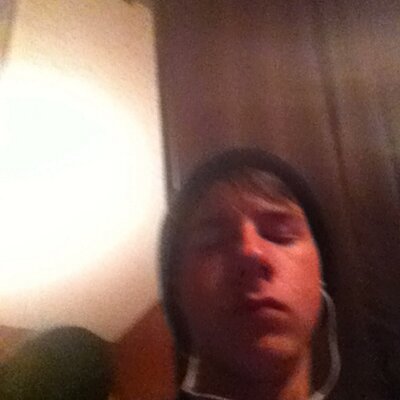 Profile Picture of Aaron (@aaronworthen614) on Twitter