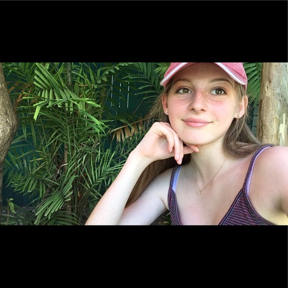 Profile Picture of Noel Wagner (@noelserena) on Poshmark