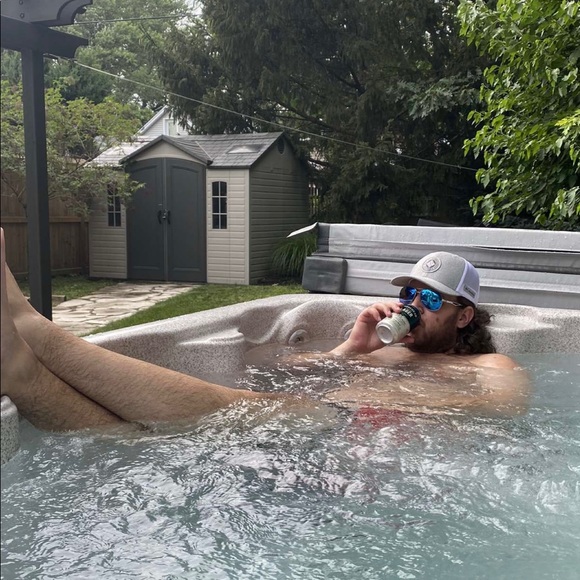 Profile Picture of Will Betzner (@willbetzner) on Poshmark