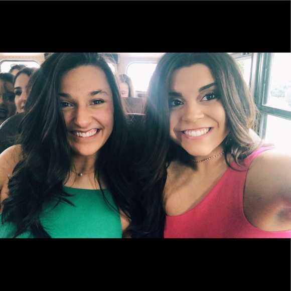 Profile Picture of Karlie Fachetti (@karliefachetti) on Poshmark