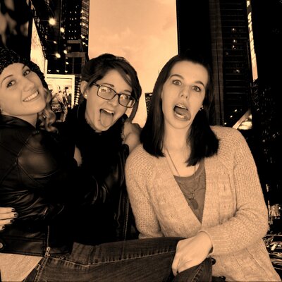 Profile Picture of Brennah Hartmann (@JoJobear917) on Twitter
