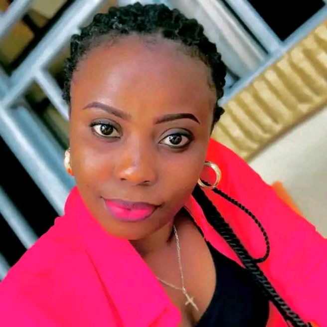 Profile Picture of Rose Duval (@www.tiktok.comrose08) on Tiktok