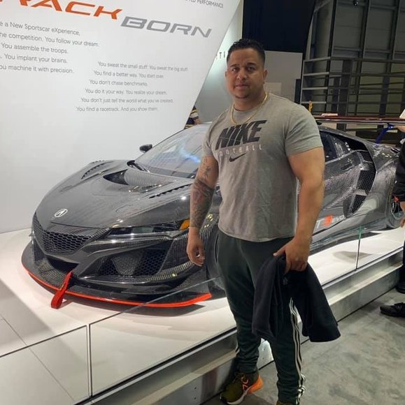 Profile Picture of Jonathan Morel (@jonathanmorel) on Poshmark