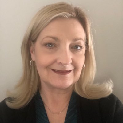 Profile Picture of Lisa Steele (@senorasteele) on Twitter