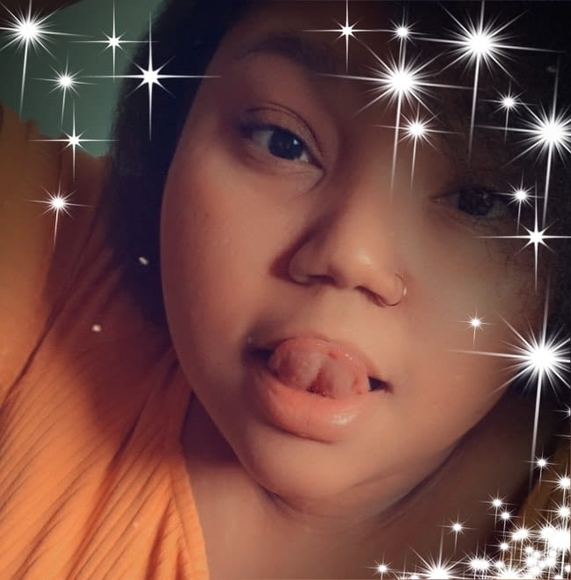 Profile Picture of Jasmine Sallay (@pinkhappyface) on Poshmark