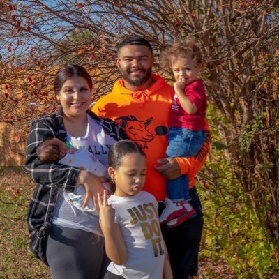 Profile Picture of Bernard  🃏 (@nick4threee) on Twitter