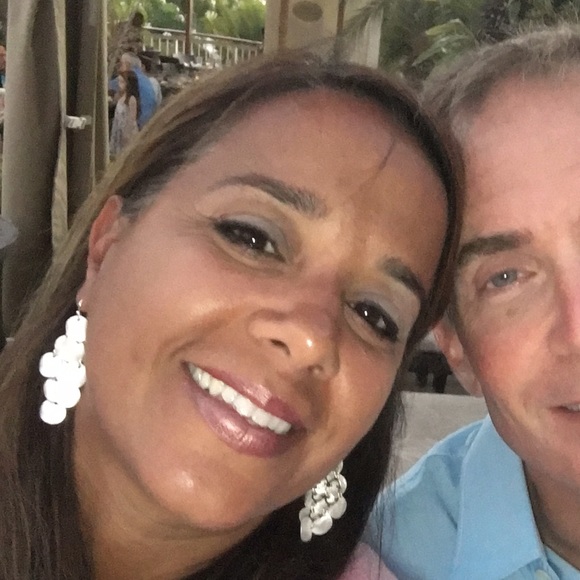 Profile Picture of Melodia Ferrucci (@melodiam) on Poshmark