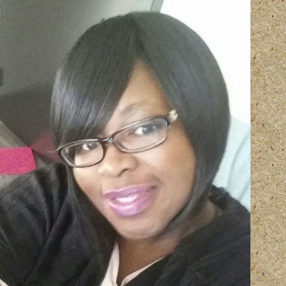 Profile Picture of Claudie Claudie (@dina1617) on Poshmark