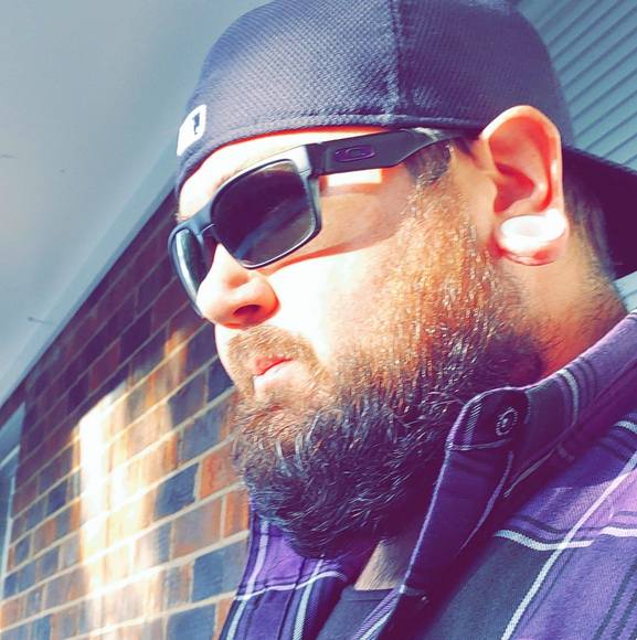 Profile Picture of Tony Hudson (@ahudson0416) on Poshmark