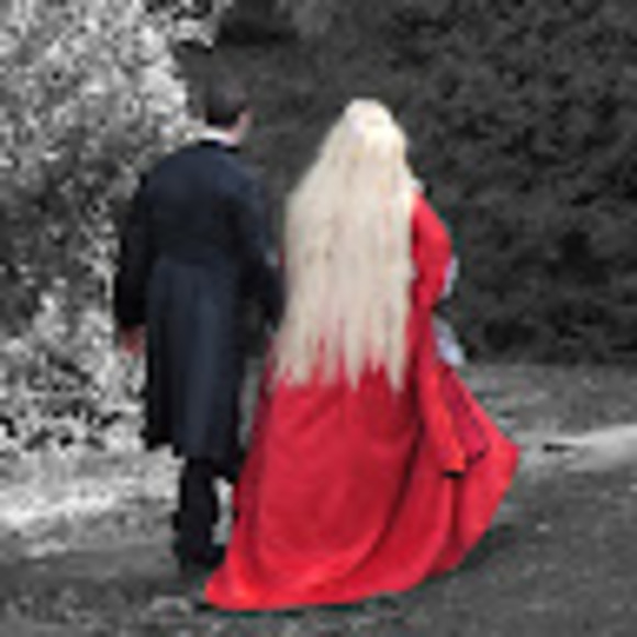 Profile Picture of Jasmine Parenteau (@restlesstree) on Poshmark