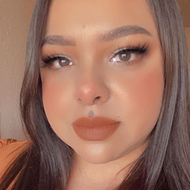 Profile Picture of Aliza (@minaliza95) on Tiktok