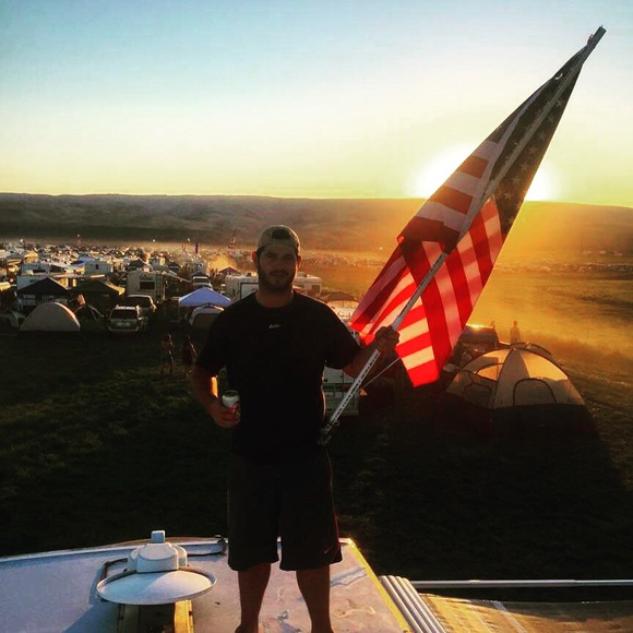 Profile Picture of Zac Hollek (@bighollek) on Poshmark