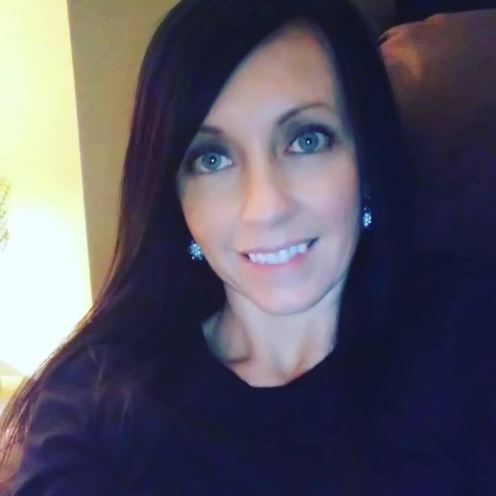 Profile Picture of Deanna (@deannanp) on Tiktok