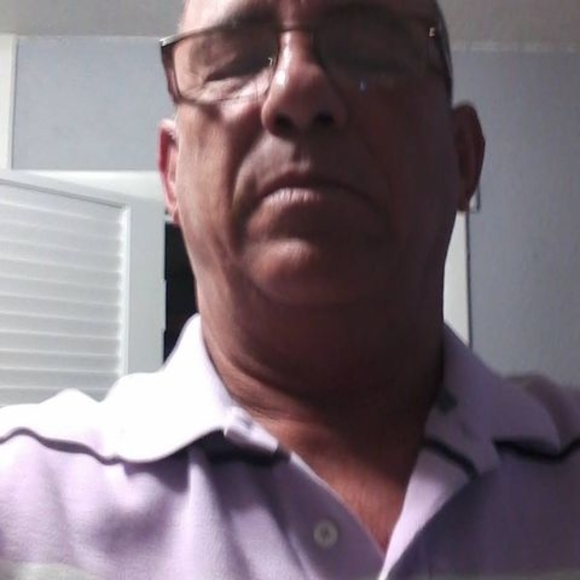 Profile Picture of Mario Medina (@mariomedina0929) on Poshmark